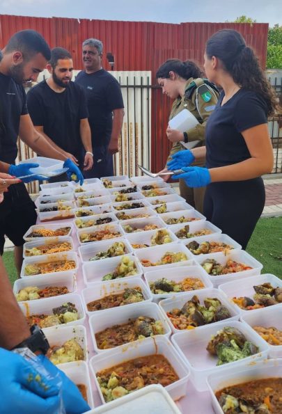 Meal prepping for families in need throughout Southern Israel. Meal prepping for families in need throughout Southern Israel.
