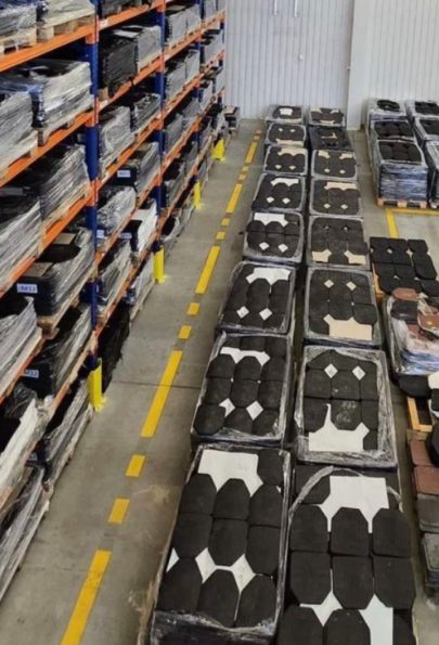 Thousands of metal plates for soldiers to use to protect themselves. Thousands of metal plates for soldiers to use to protect themselves.
